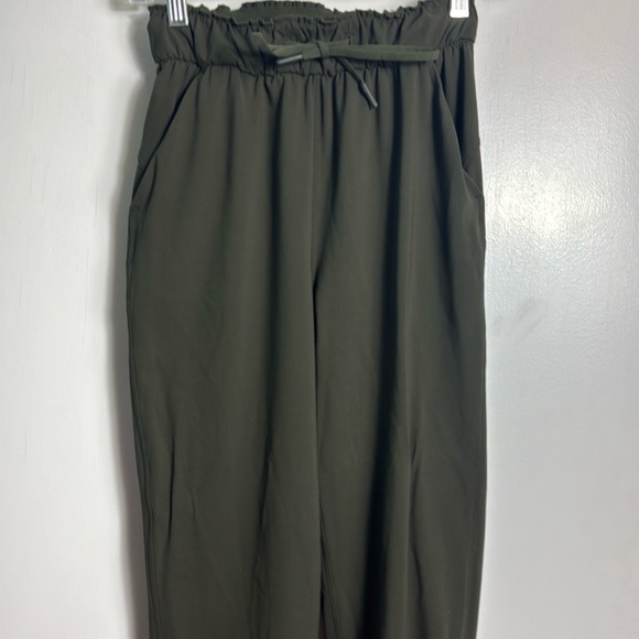 Lululemon Keep Moving Jogger Olive Green Size 0 - Picture 2 of 11